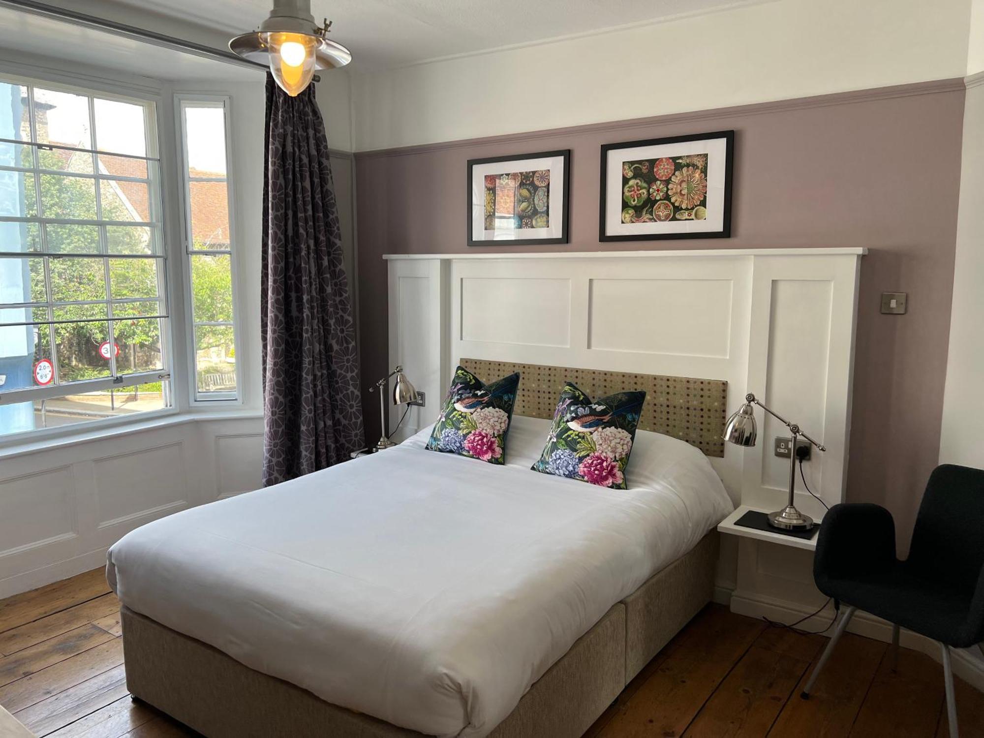Bed and Breakfast White Horse Молдон Экстерьер фото